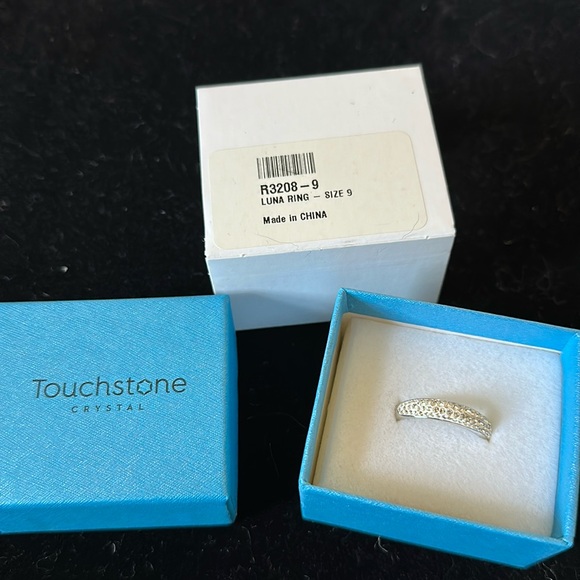 Touchstone crystal Luna ring size 9 - Picture 1 of 3